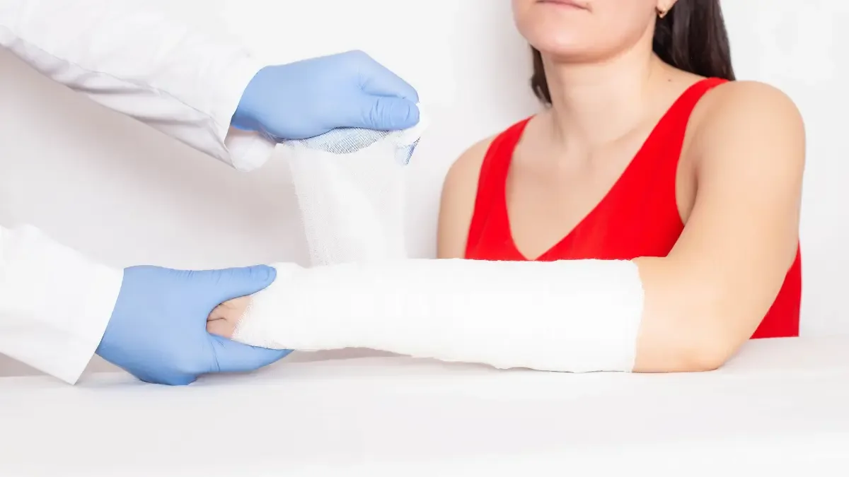 Fratura de rádio distal: Sintomas, tratamento e prevenção