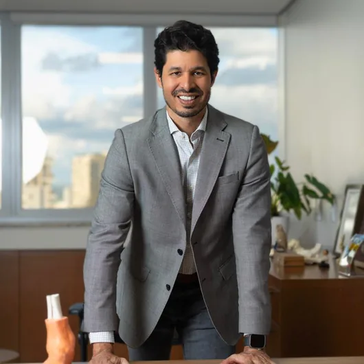 Dr. Bruno Air