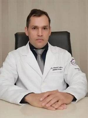 Dr. Daniel Labres Castro